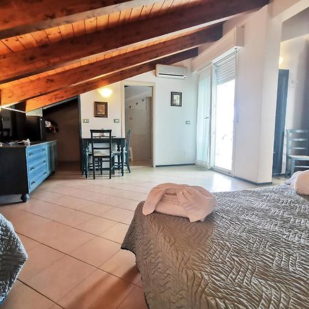 Hotel La Plage 卡托利卡 外观 照片