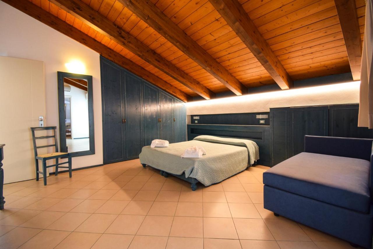 Hotel La Plage 卡托利卡 外观 照片