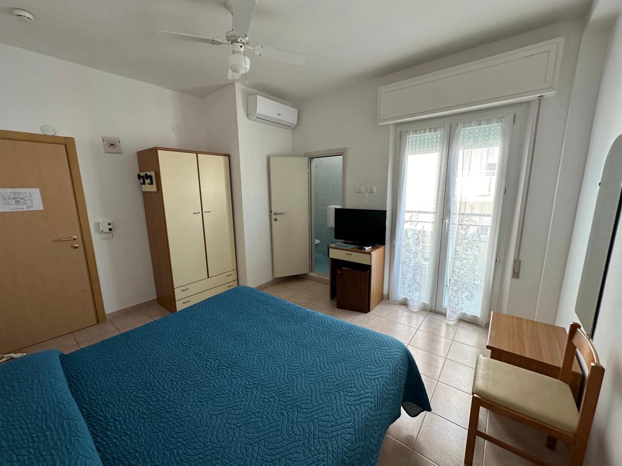 Hotel La Plage 卡托利卡 外观 照片