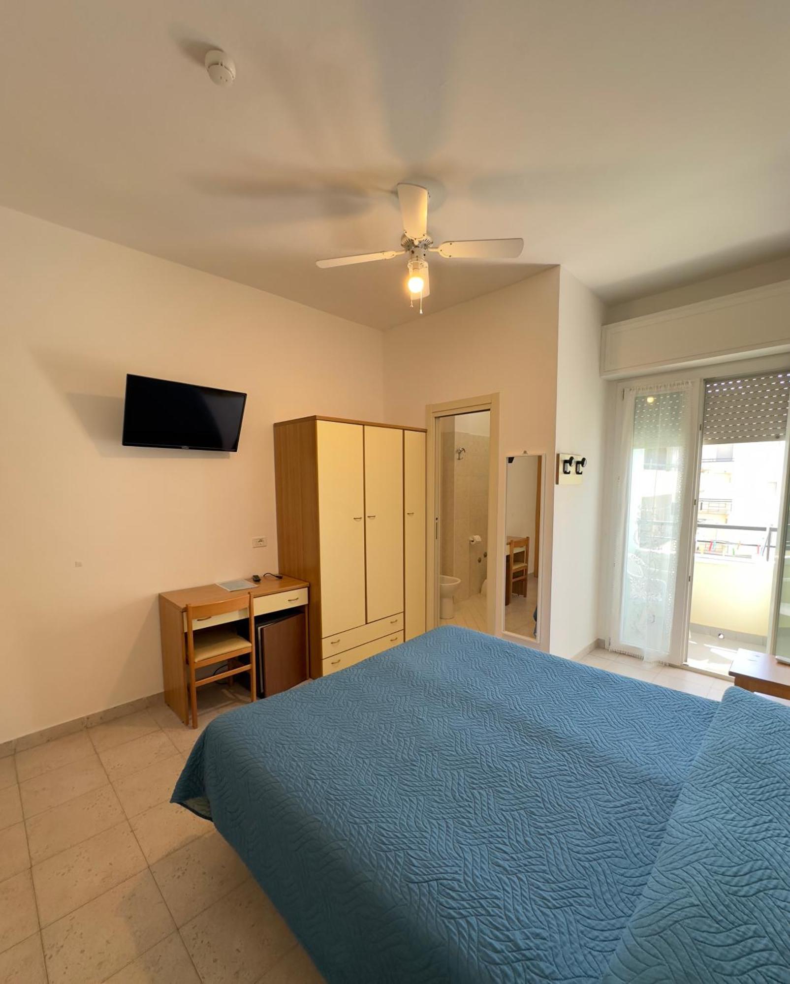 Hotel La Plage 卡托利卡 外观 照片