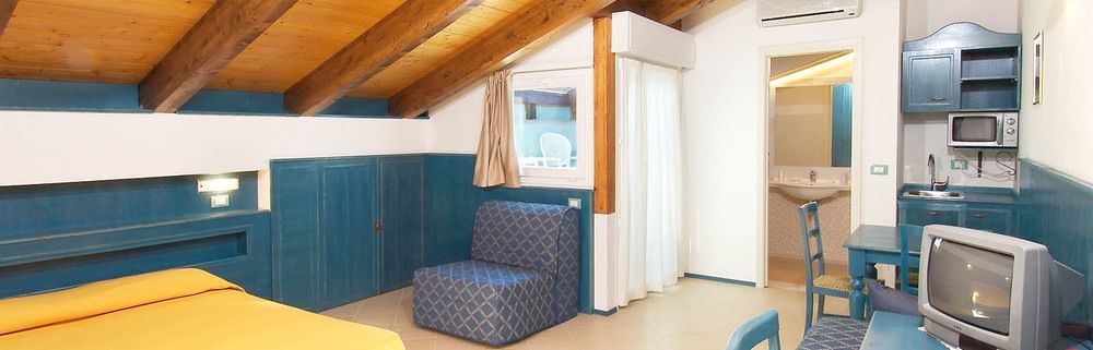 Hotel La Plage 卡托利卡 外观 照片
